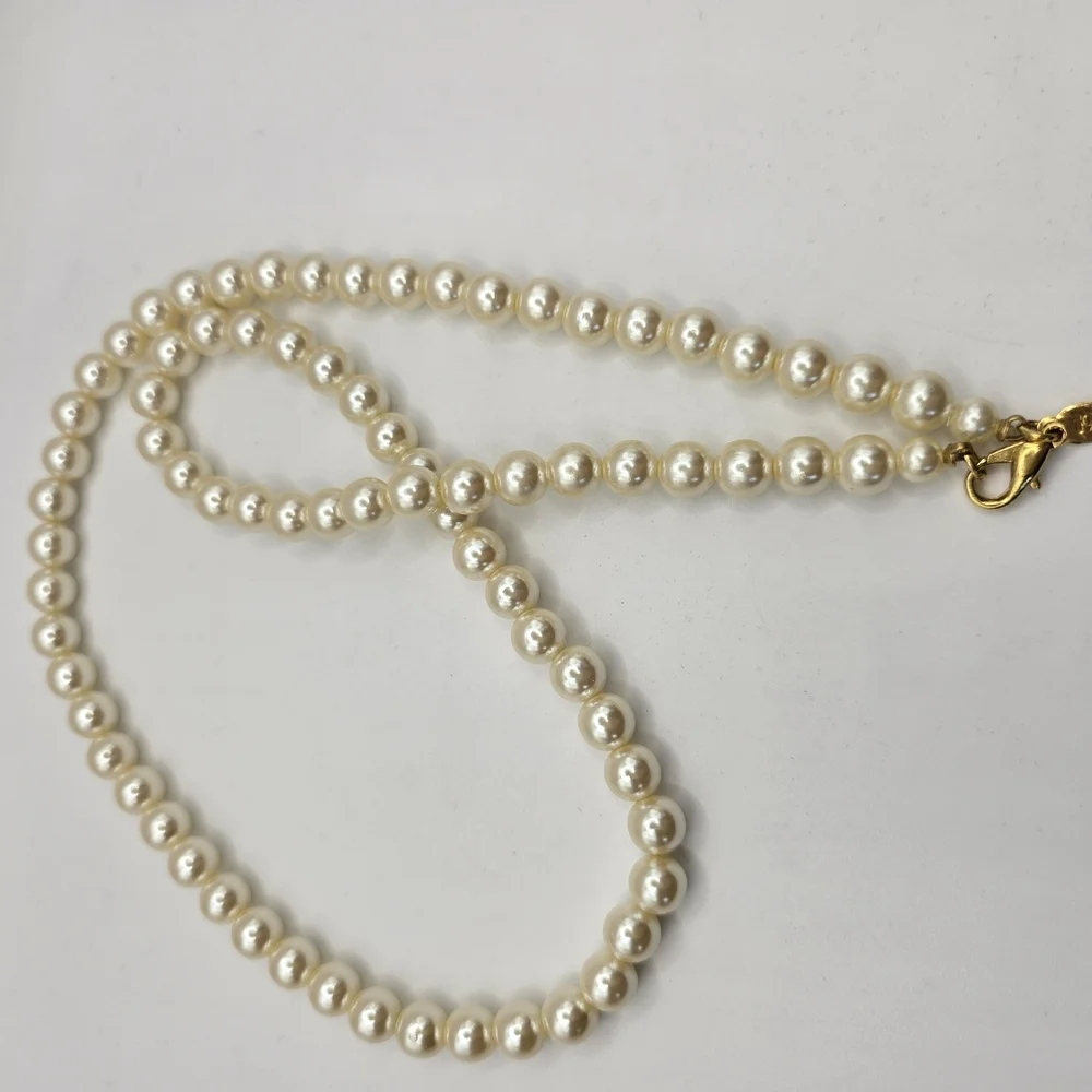 1920s Vintage 24" FAUX Pearl Necklace - Picture 5 of 5